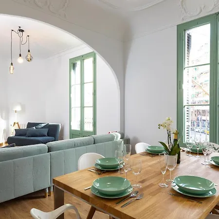 Modernist Family Apartamento